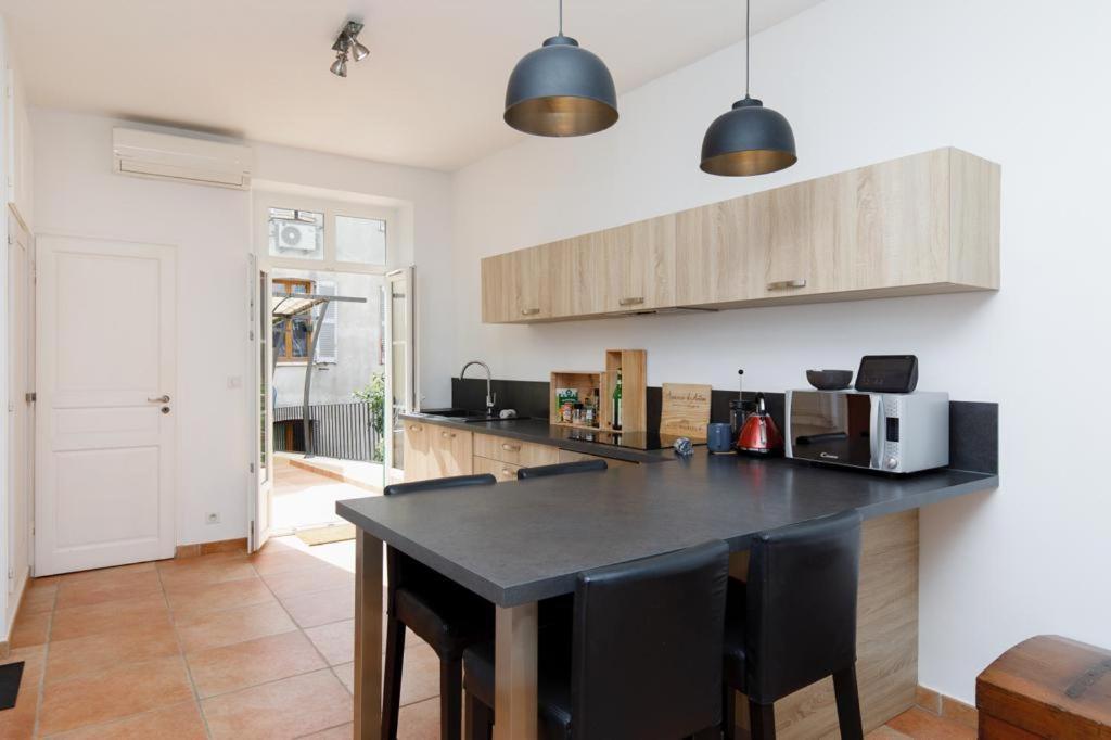 Appartements Climatises - Vieil Антиб Экстерьер фото